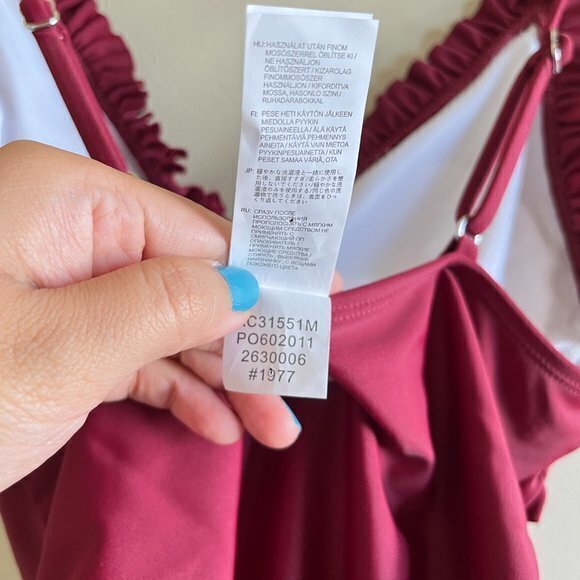 CUPSHE Solid Wine Red Ruffled Trim One-Piece Swimsuit Sexy V-neck Straps Women S - Picture 7 of 7